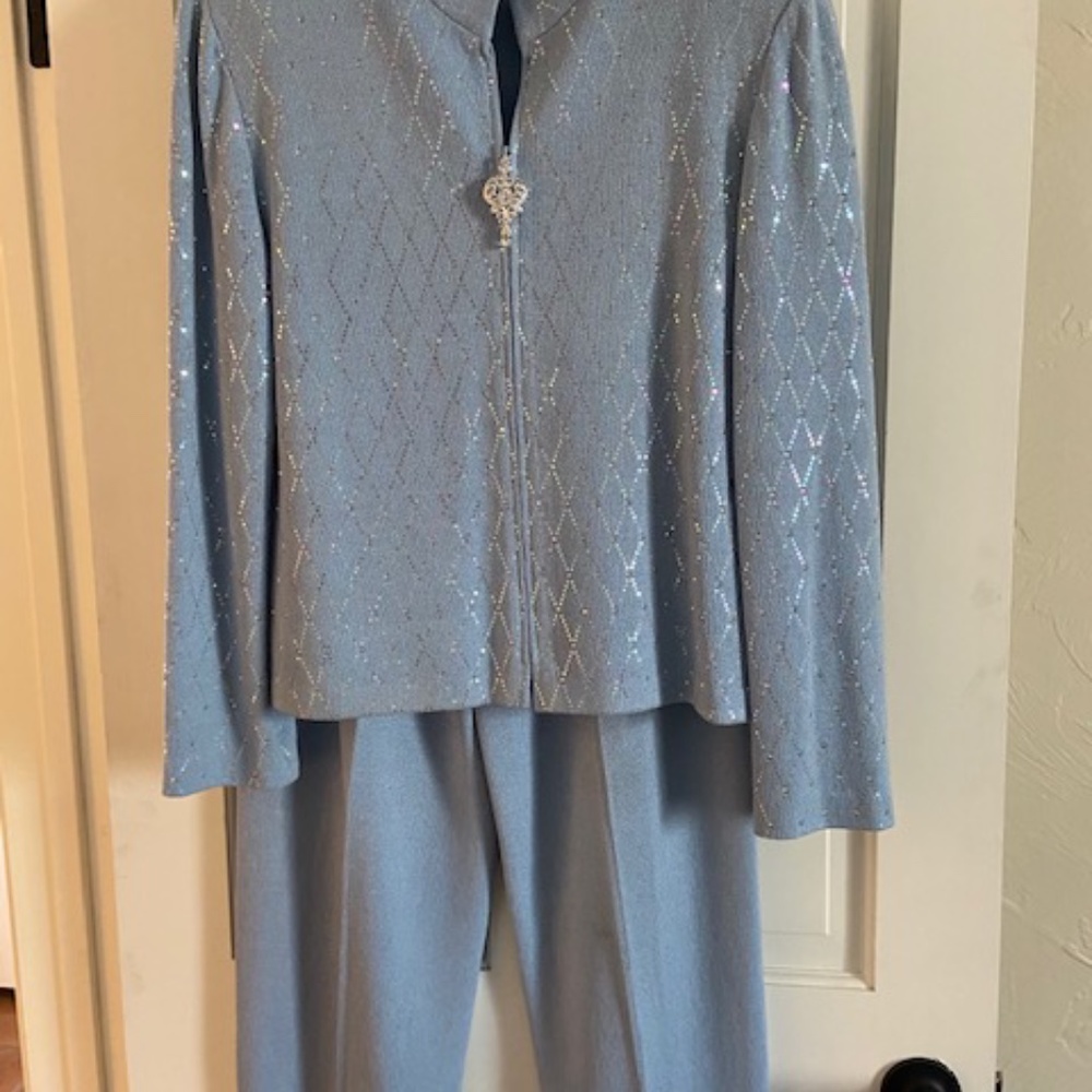 St John knit Pantsuit - Size 12